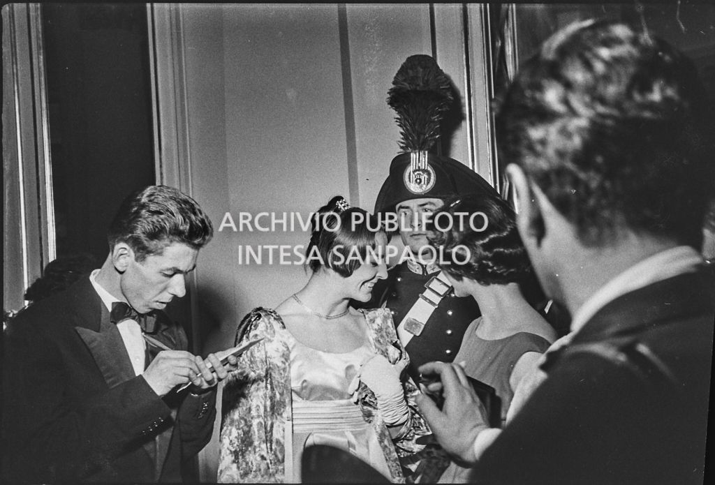 Inaugurazione della stagione lirica 1958-1959 del Teatro alla Scala con l'opera "Turandot", di Giacomo Puccini, diretta da Antonino Votto con la regia di Margherita Wallmann