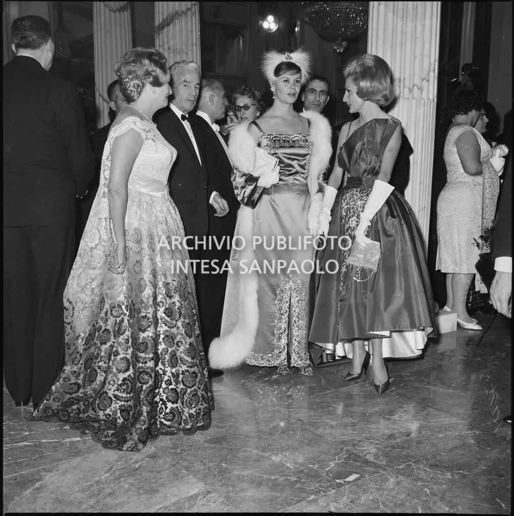 Inaugurazione della stagione lirica 1961-1962 del Teatro alla Scala con l'opera "La battaglia di Legnano" di Giuseppe Verdi, diretta da Gianandrea Gavazzeni con la regia di Margherita Wallmann