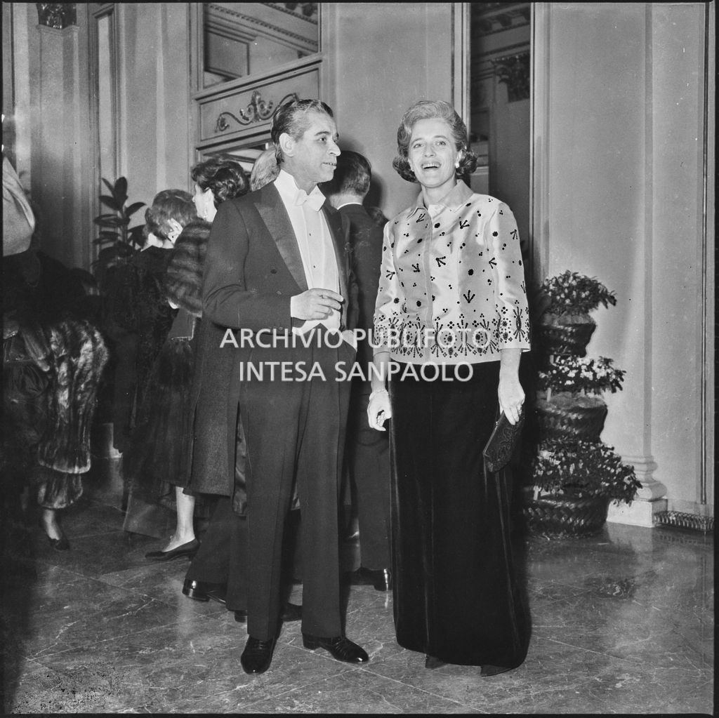 Inaugurazione della stagione lirica 1964-1965 del Teatro alla Scala con l'opera "Turandot" di Giacomo Puccini, diretta da Gianandrea Gavazzeni con la regia di Margherita Wallmann