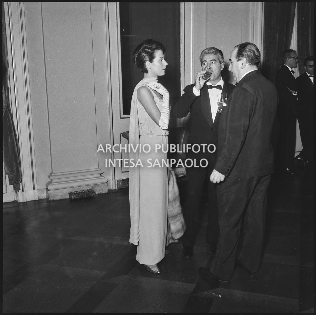 Inaugurazione della stagione lirica 1964-1965 del Teatro alla Scala con l'opera "Turandot" di Giacomo Puccini, diretta da Gianandrea Gavazzeni con la regia di Margherita Wallmann