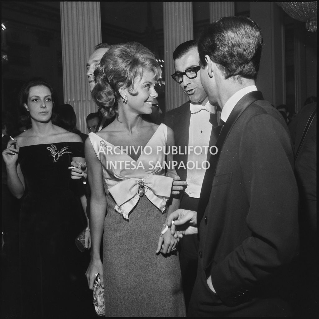 Inaugurazione della stagione lirica 1964-1965 del Teatro alla Scala con l'opera "Turandot" di Giacomo Puccini, diretta da Gianandrea Gavazzeni con la regia di Margherita Wallmann
