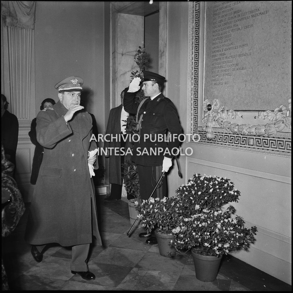 Inaugurazione della stagione lirica 1952-1953 del Teatro alla Scala con l'opera "Macbeth" di Giuseppe Verdi diretta da Victor de Sabata, con la regia di Carl Ebert