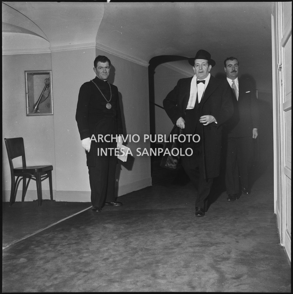 Inaugurazione della stagione lirica 1952-1953 del Teatro alla Scala con l'opera "Macbeth" di Giuseppe Verdi diretta da Victor de Sabata, con la regia di Carl Ebert