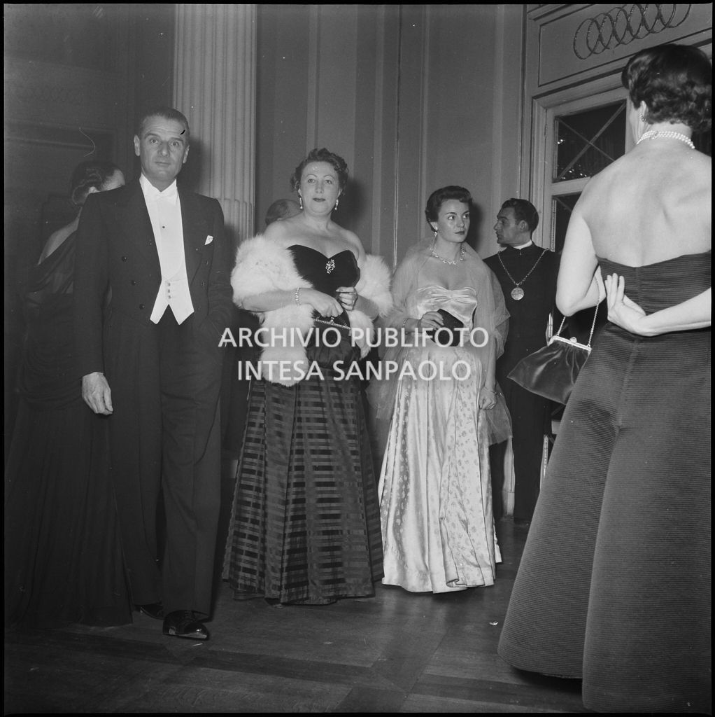 Inaugurazione della stagione lirica 1952-1953 del Teatro alla Scala con l'opera "Macbeth" di Giuseppe Verdi diretta da Victor de Sabata, con la regia di Carl Ebert