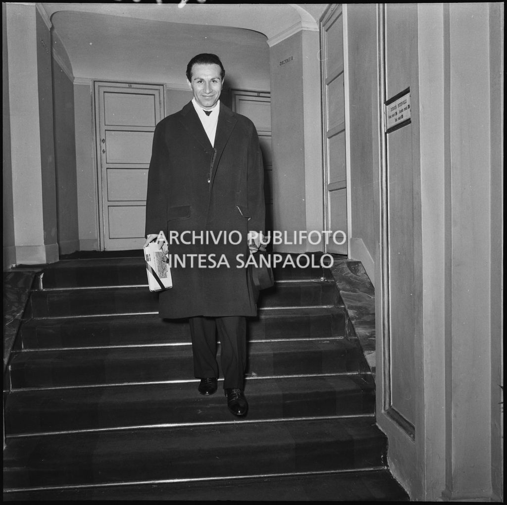 Inaugurazione della stagione lirica 1952-1953 del Teatro alla Scala con l'opera "Macbeth" di Giuseppe Verdi diretta da Victor de Sabata, con la regia di Carl Ebert