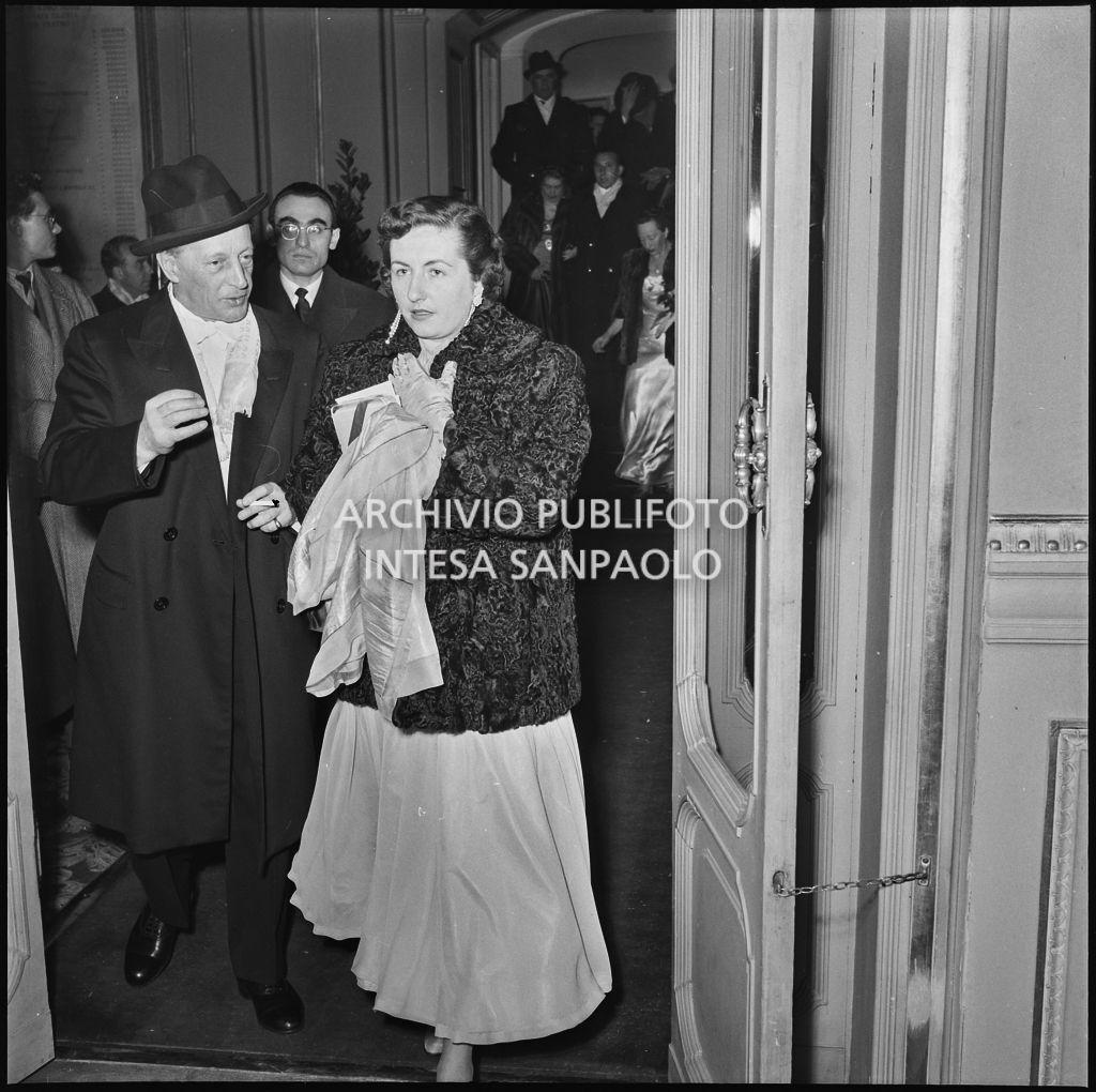 Inaugurazione della stagione lirica 1952-1953 del Teatro alla Scala con l'opera "Macbeth" di Giuseppe Verdi diretta da Victor de Sabata, con la regia di Carl Ebert