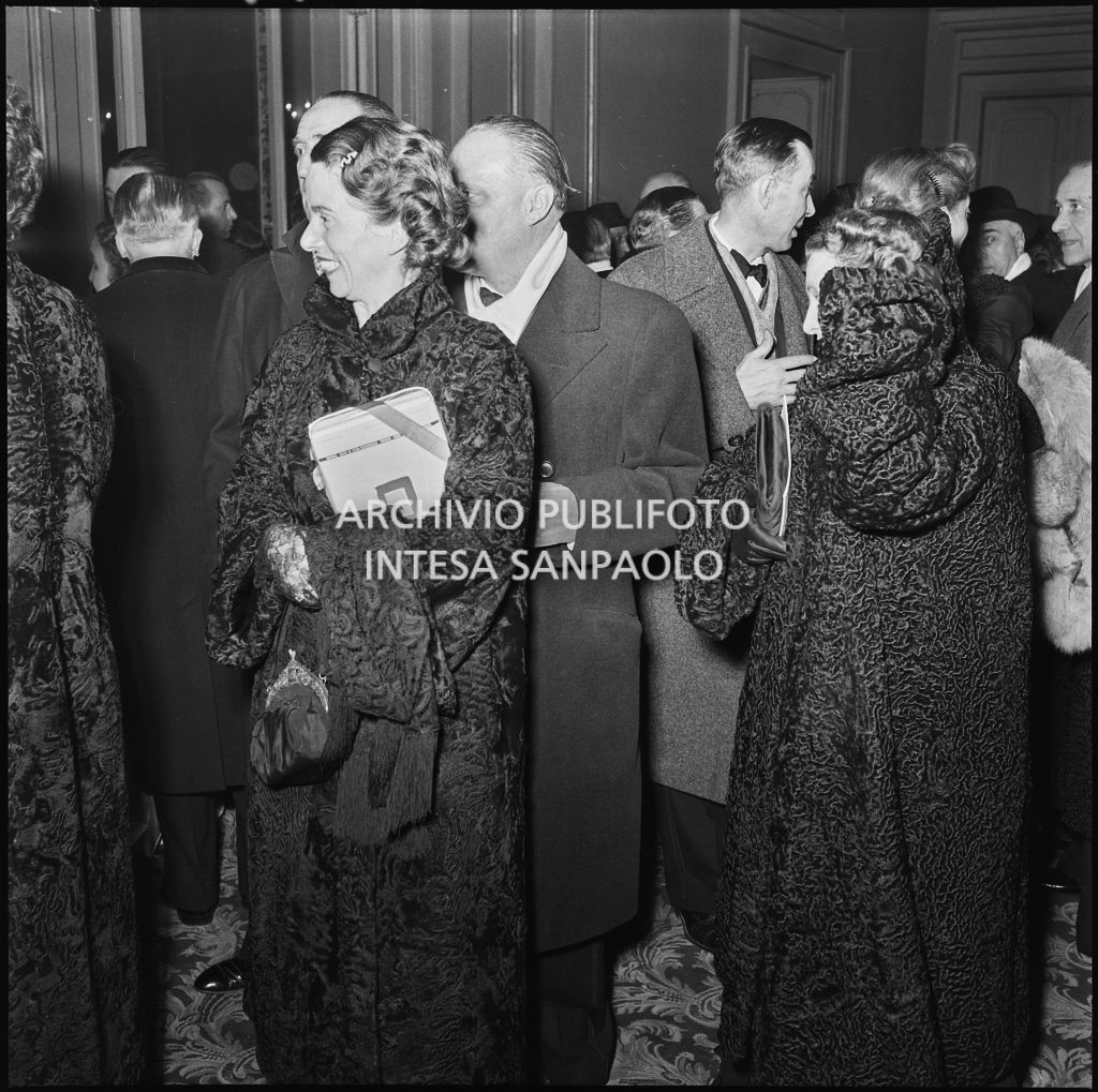 Inaugurazione della stagione lirica 1952-1953 del Teatro alla Scala con l'opera "Macbeth" di Giuseppe Verdi diretta da Victor de Sabata, con la regia di Carl Ebert