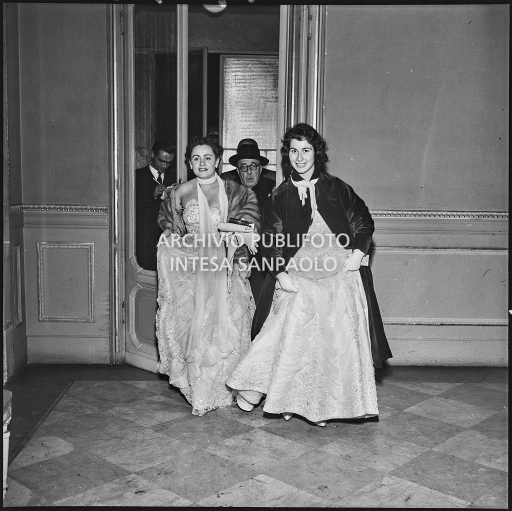 Inaugurazione della stagione lirica 1953-1954 del Teatro alla Scala con l'opera "La Wally", di Alfredo Catalani, diretta da Carlo Maria Giulini, con la regia di Tatiana Pavlova