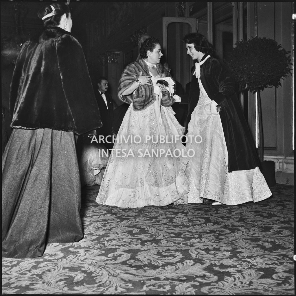 Inaugurazione della stagione lirica 1953-1954 del Teatro alla Scala con l'opera "La Wally", di Alfredo Catalani, diretta da Carlo Maria Giulini, con la regia di Tatiana Pavlova