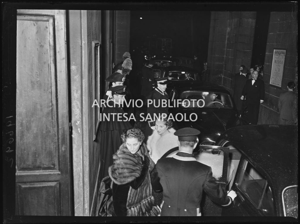 Inaugurazione della stagione lirica 1953-1954 del Teatro alla Scala con l'opera "La Wally", di Alfredo Catalani, diretta da Carlo Maria Giulini, con la regia di Tatiana Pavlova