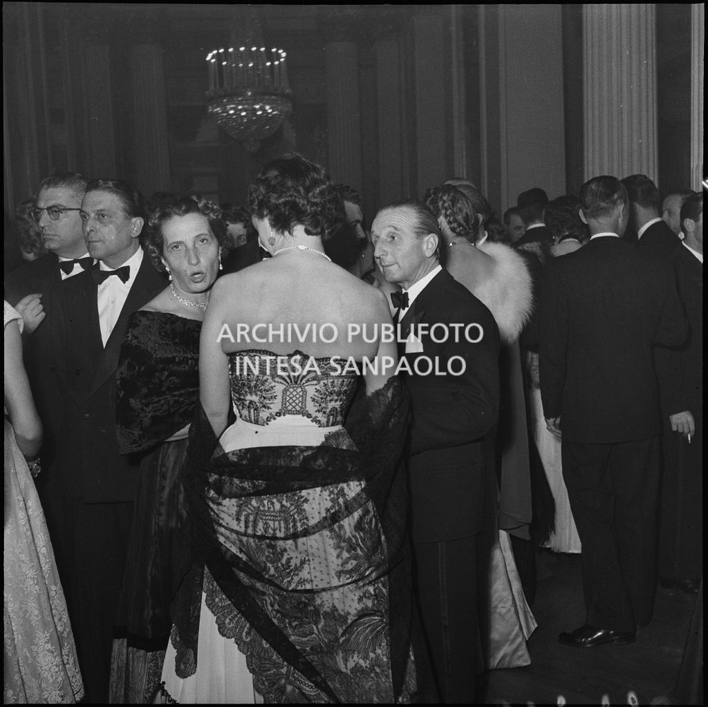 Inaugurazione della stagione lirica 1954-1955 del Teatro alla Scala con l'opera "La Vestale", di Gaspare Spontini, diretta da Antonino Votto, con la regia di Luchino Visconti
