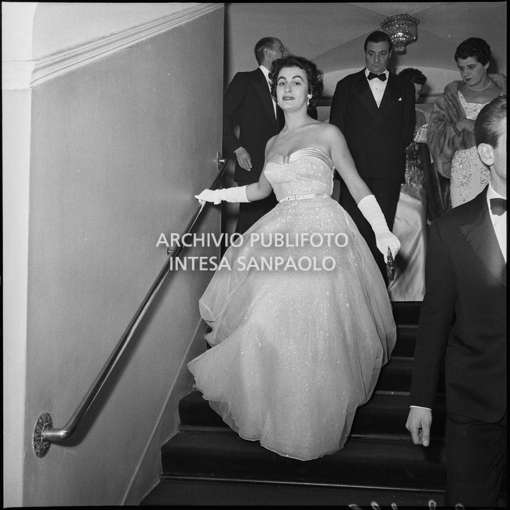 Inaugurazione della stagione lirica 1954-1955 del Teatro alla Scala con l'opera "La Vestale", di Gaspare Spontini, diretta da Antonino Votto, con la regia di Luchino Visconti