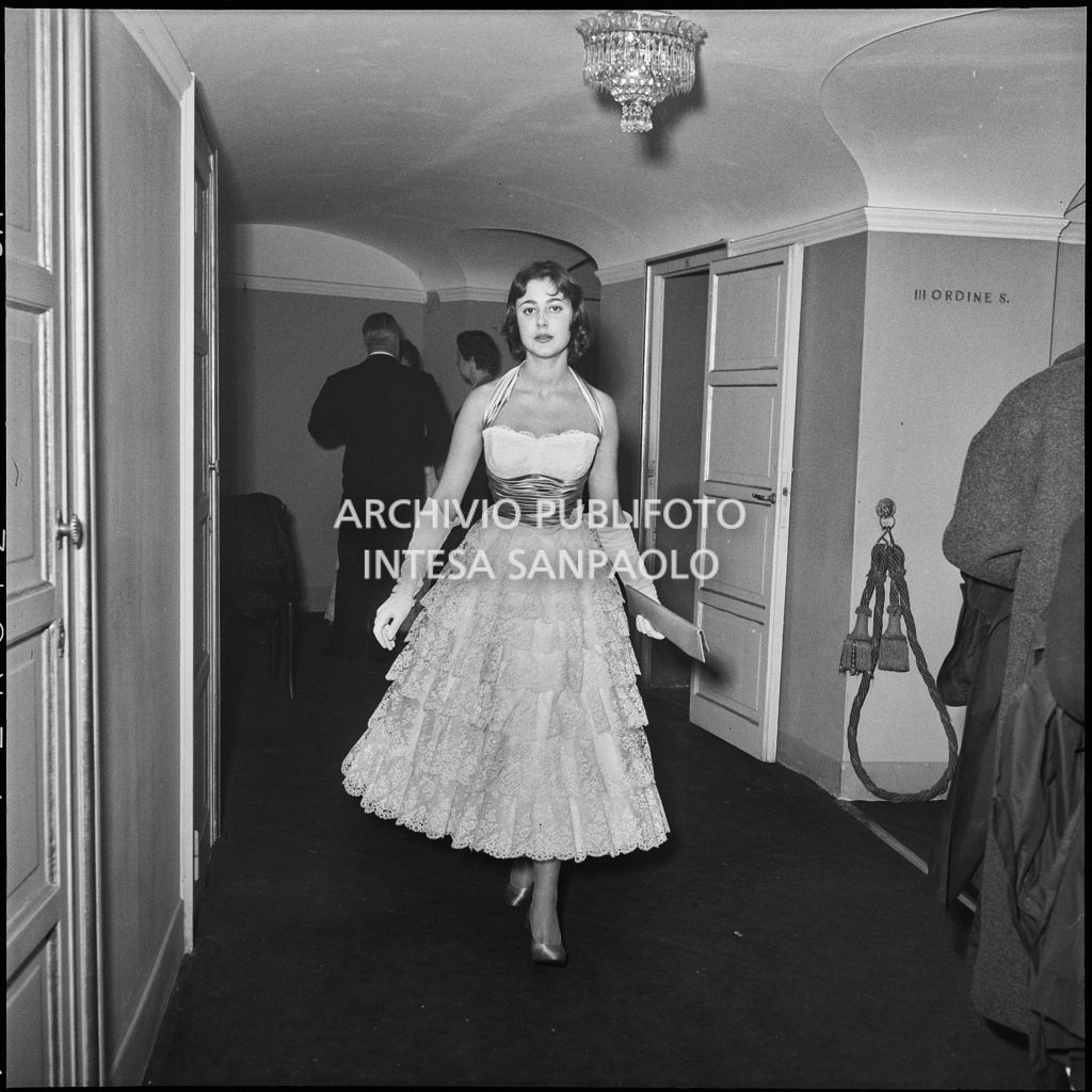 Inaugurazione della stagione lirica 1954-1955 del Teatro alla Scala con l'opera "La Vestale", di Gaspare Spontini, diretta da Antonino Votto, con la regia di Luchino Visconti