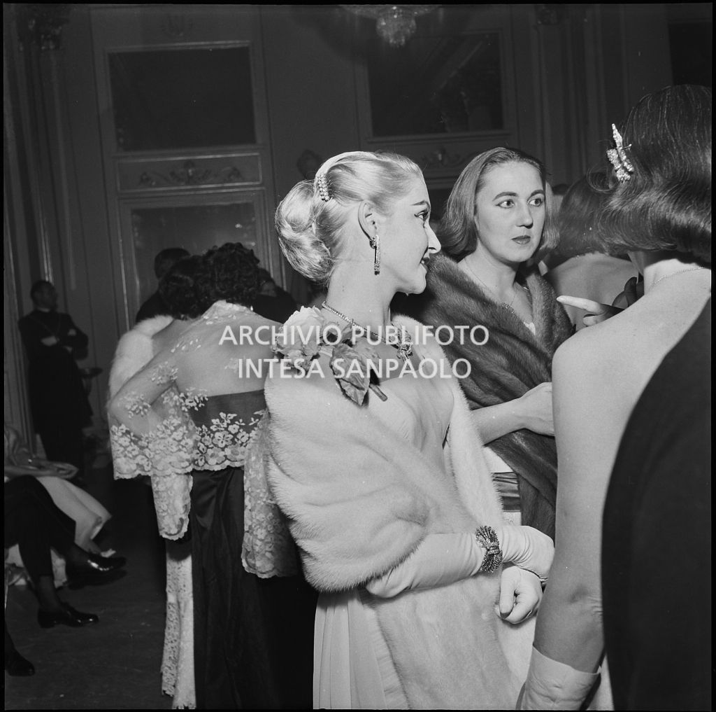 Inaugurazione della stagione lirica 1956-1957 del Teatro alla Scala con l'opera "Aida" di Giuseppe Verdi, diretta da Antonino Votto, con la regia di Franco Enriquez