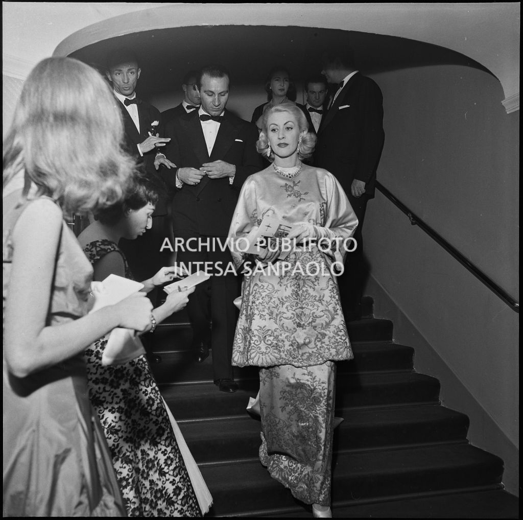 Inaugurazione della stagione lirica 1956-1957 del Teatro alla Scala con l'opera "Aida" di Giuseppe Verdi, diretta da Antonino Votto, con la regia di Franco Enriquez