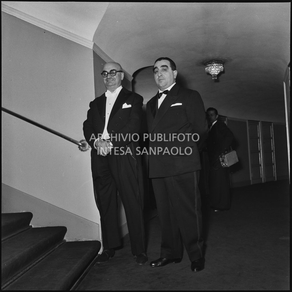 Inaugurazione della stagione lirica 1957-1958 del Teatro alla Scala con l'opera "Un ballo in maschera", di Giuseppe Verdi, diretta da Gianandrea Gavazzeni con la regia di Margherita Wallmann