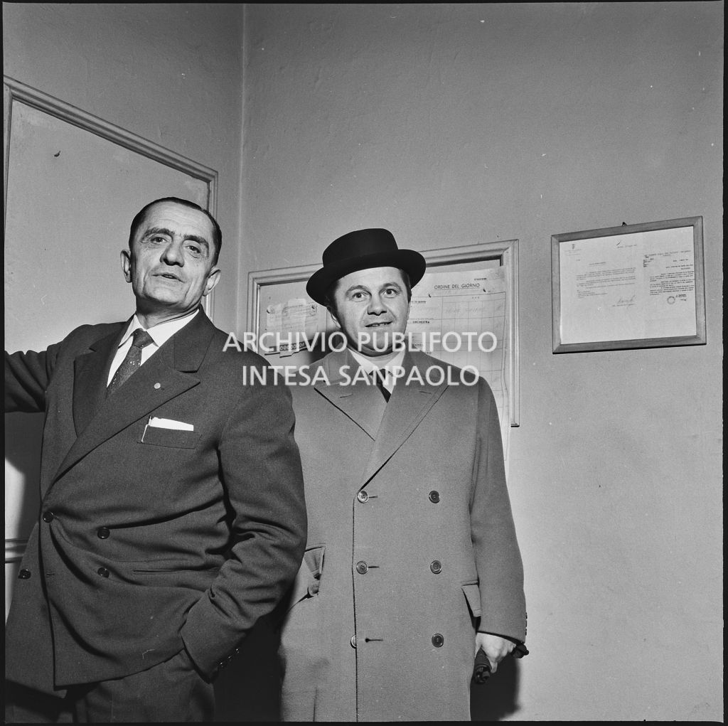 Inaugurazione della stagione lirica 1957-1958 del Teatro alla Scala con l'opera "Un ballo in maschera", di Giuseppe Verdi, diretta da Gianandrea Gavazzeni con la regia di Margherita Wallmann