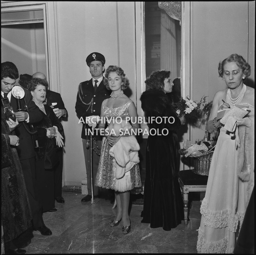 Inaugurazione della stagione lirica 1958-1959 del Teatro alla Scala con l'opera "Turandot", di Giacomo Puccini, diretta da Antonino Votto con la regia di Margherita Wallmann