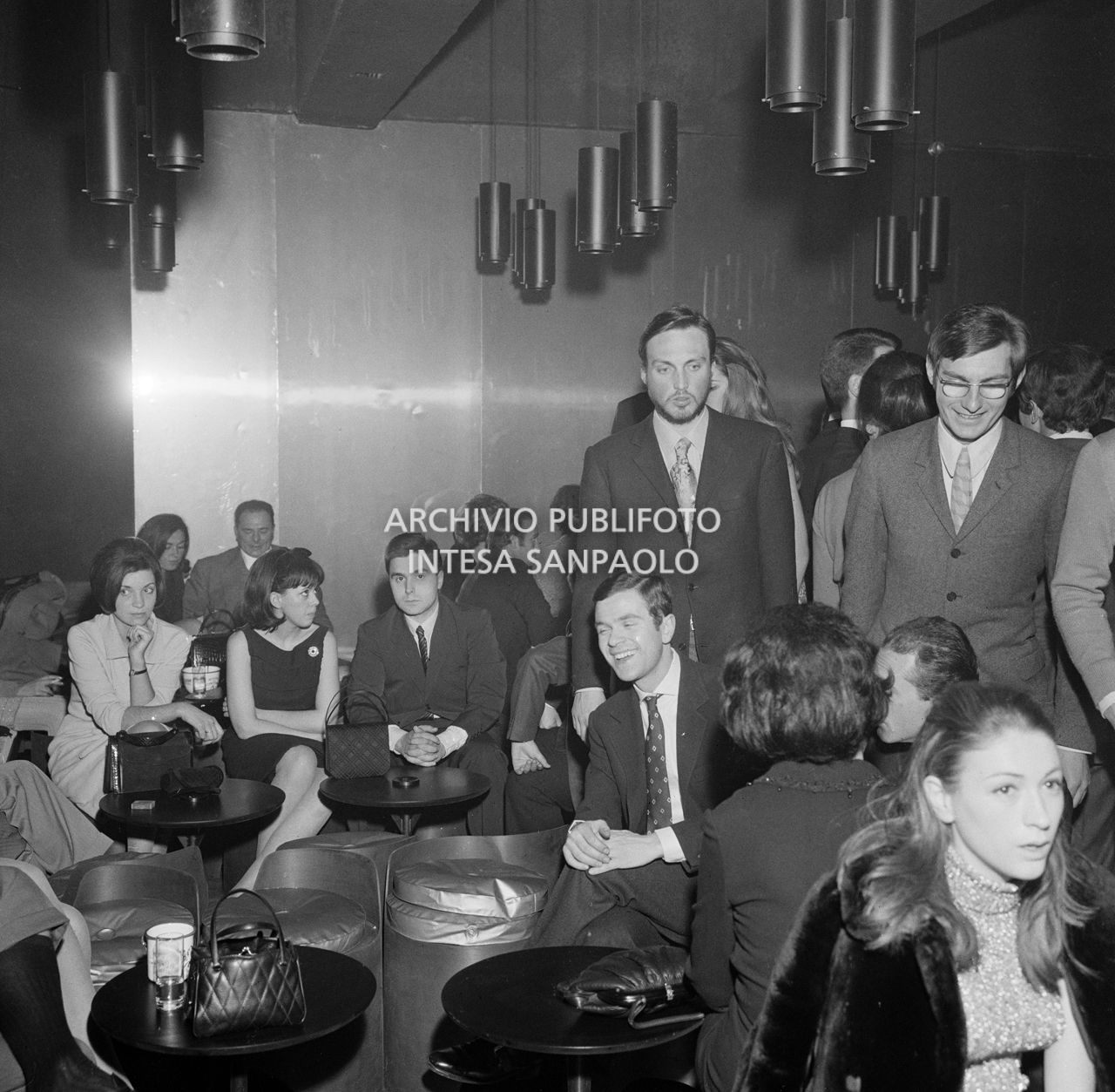 Una delle prime serate di apertura del night club Voom-Voom di Milano