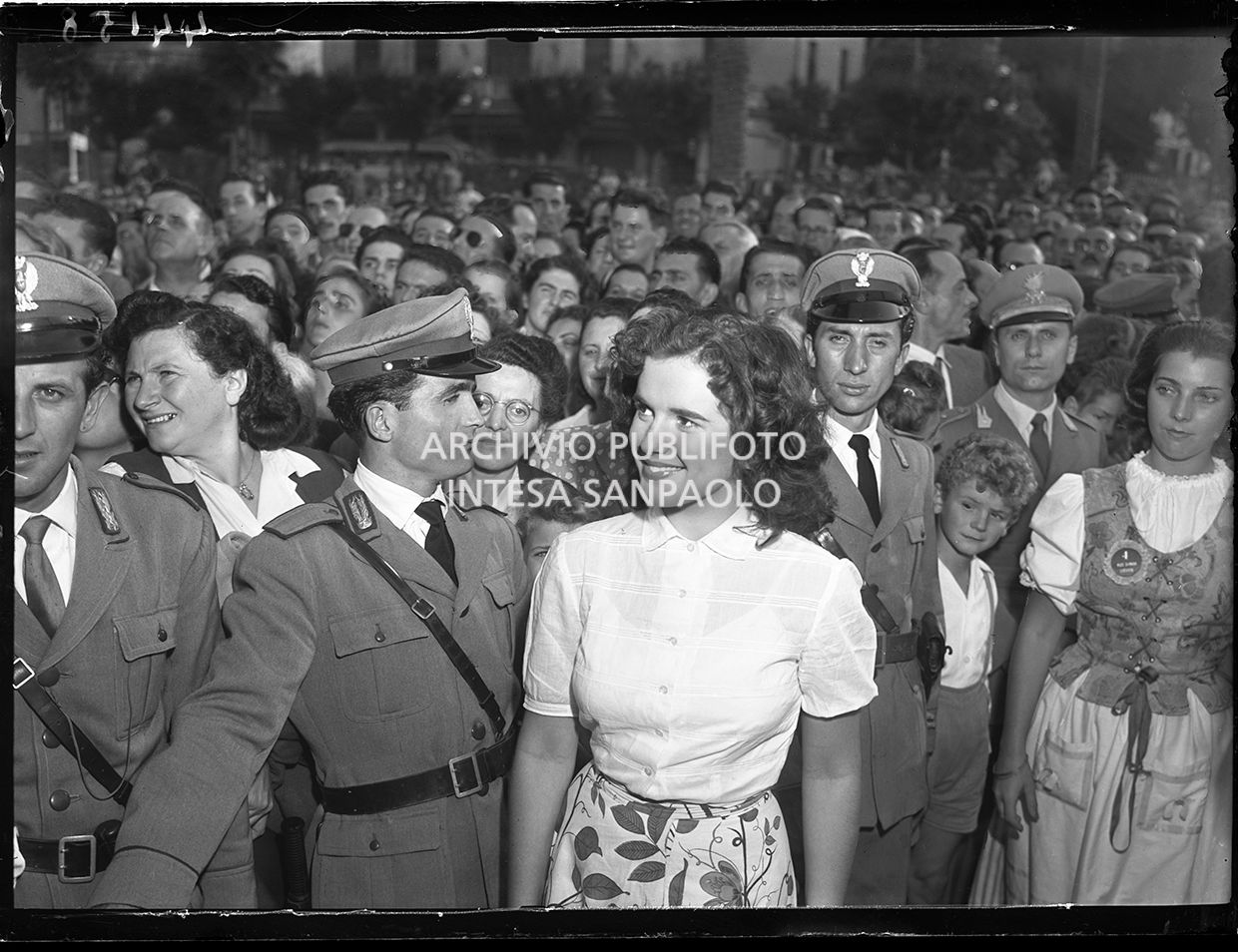 Fulvia Franco, Miss Italia 1948, a Stresa, tra il pubblico