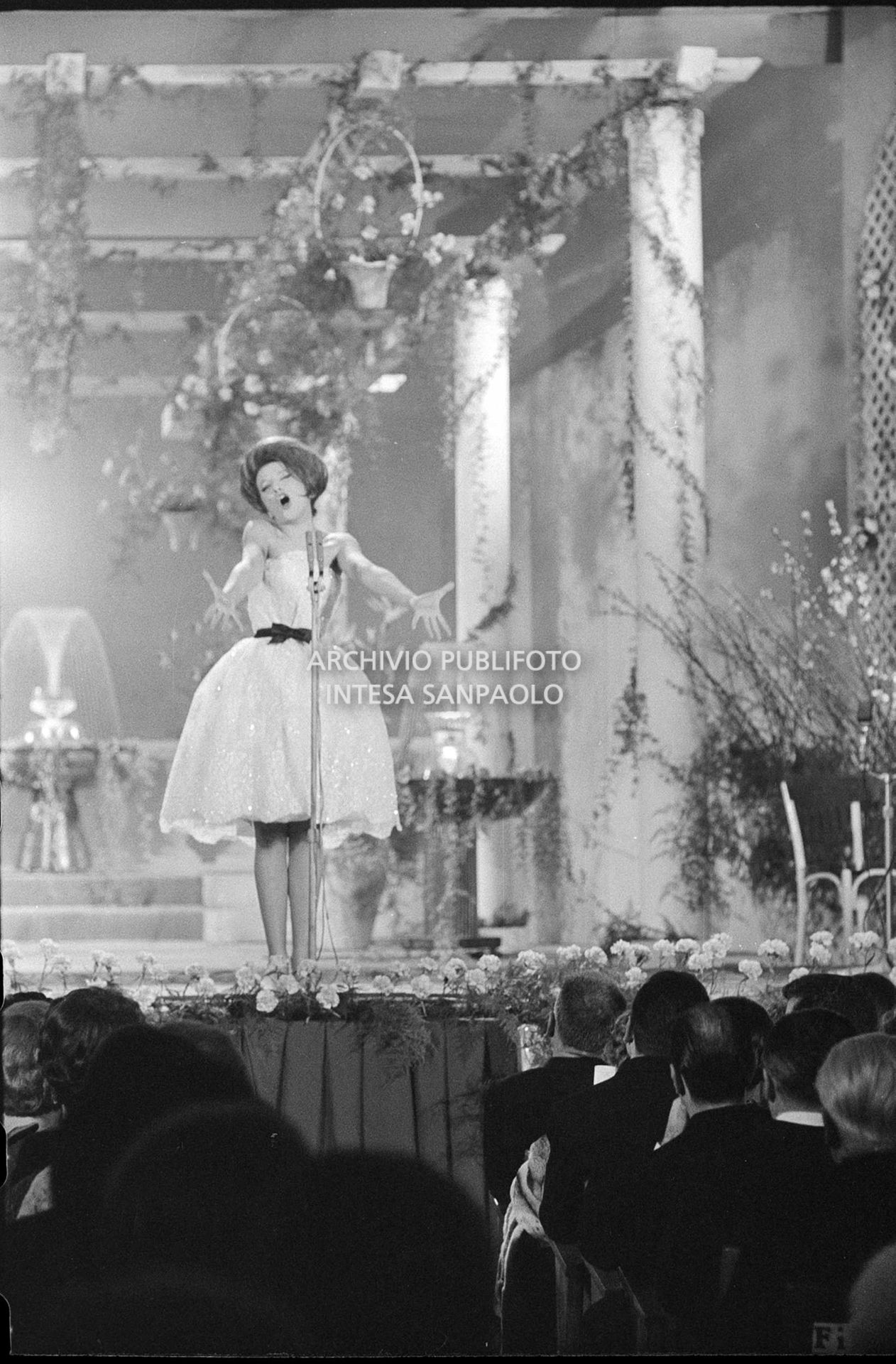 Mina all'XI Festival della canzone italiana di Sanremo