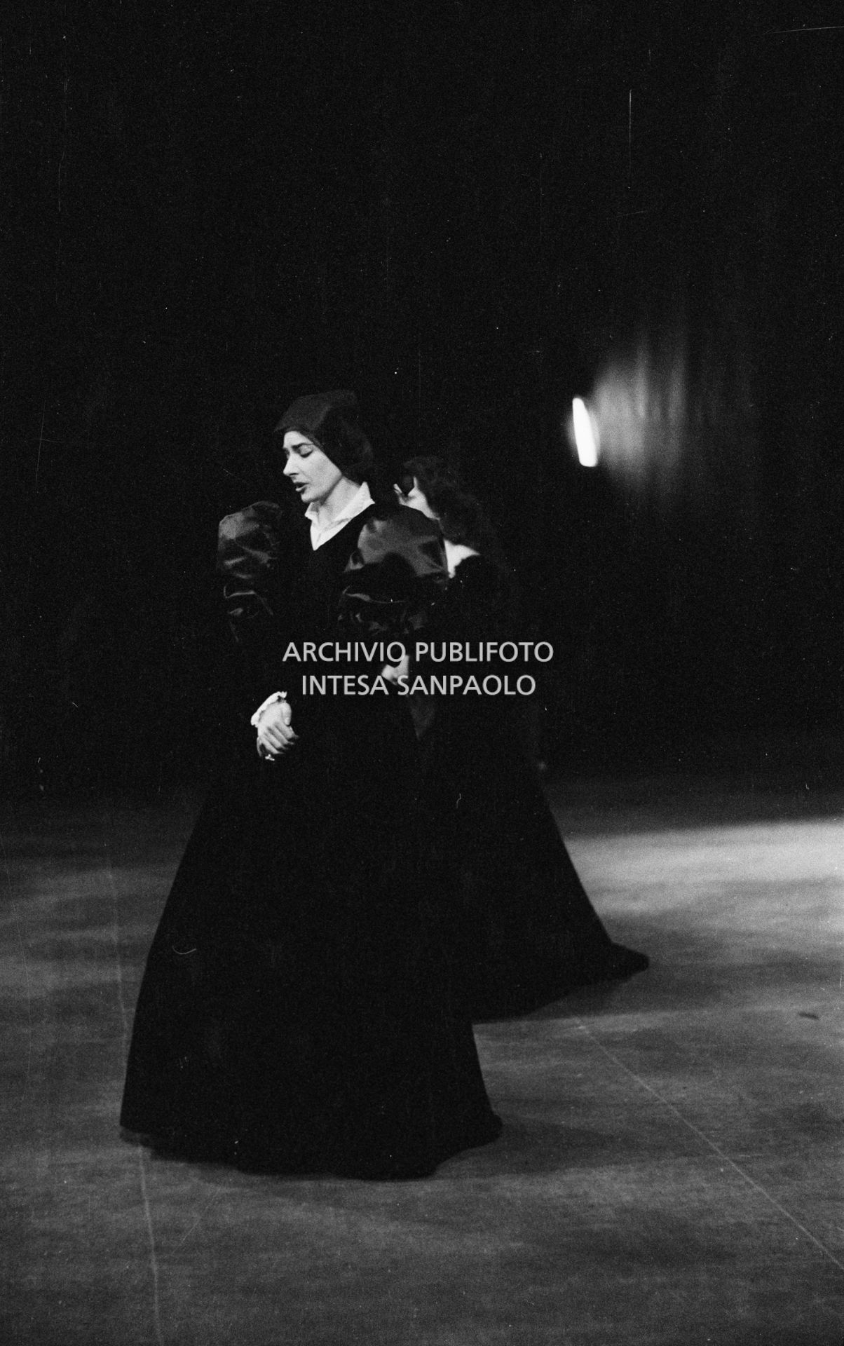 Maria Callas alle prove dell'opera "Anna Bolena" al Teatro alla Scala