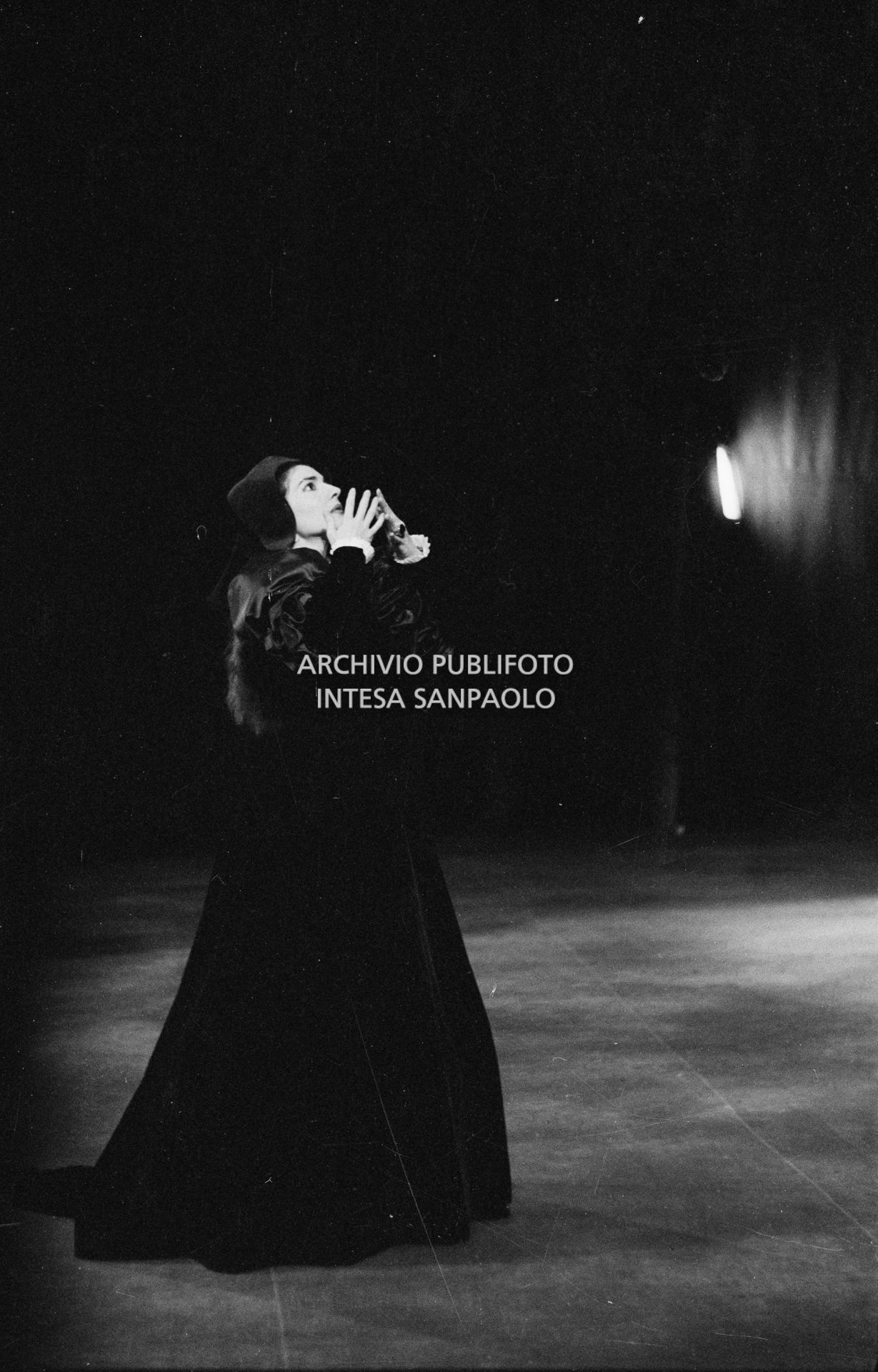 Maria Callas alle prove dell'opera "Anna Bolena" al Teatro alla Scala