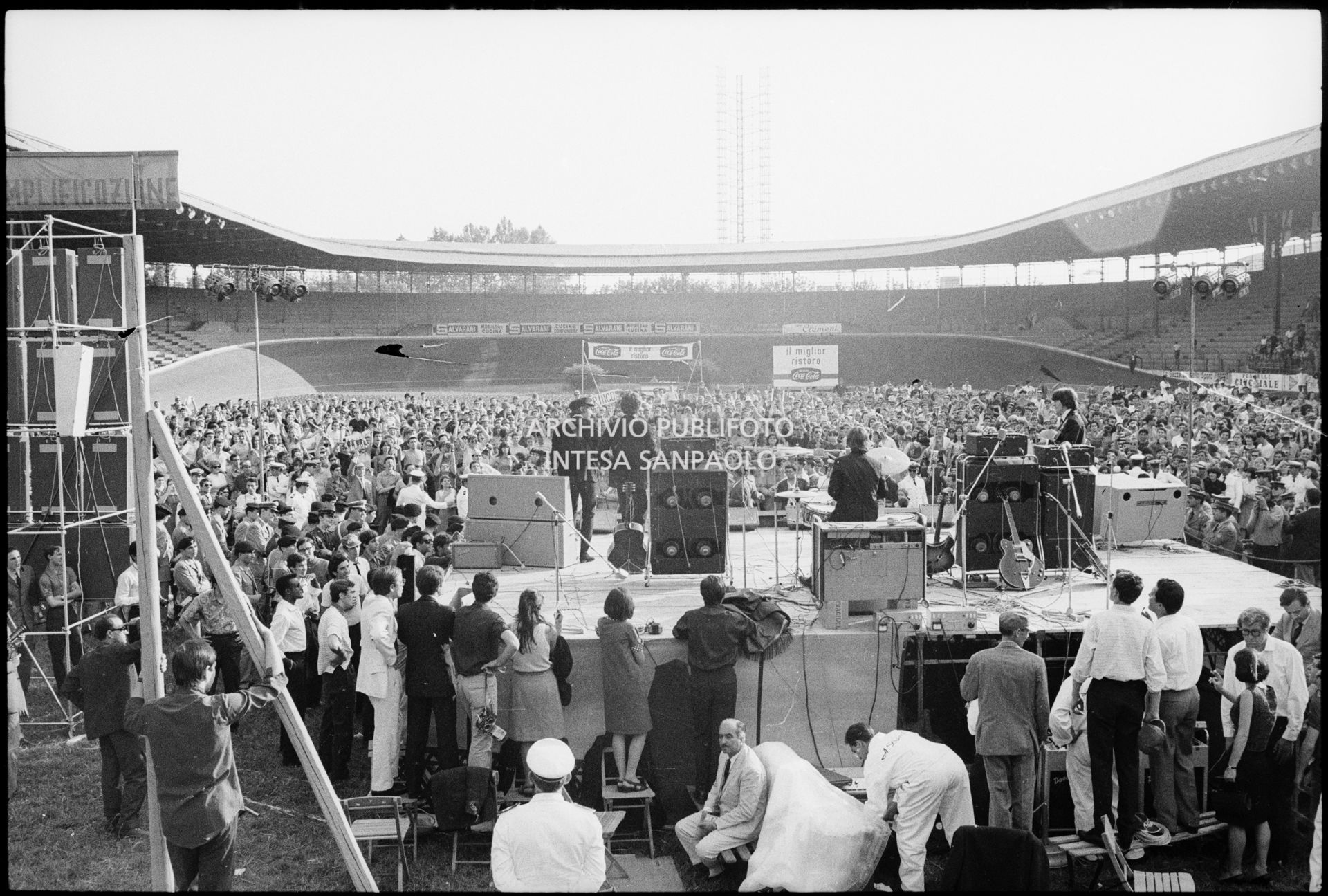 I Beatles in concerto al Vigorelli di Milano