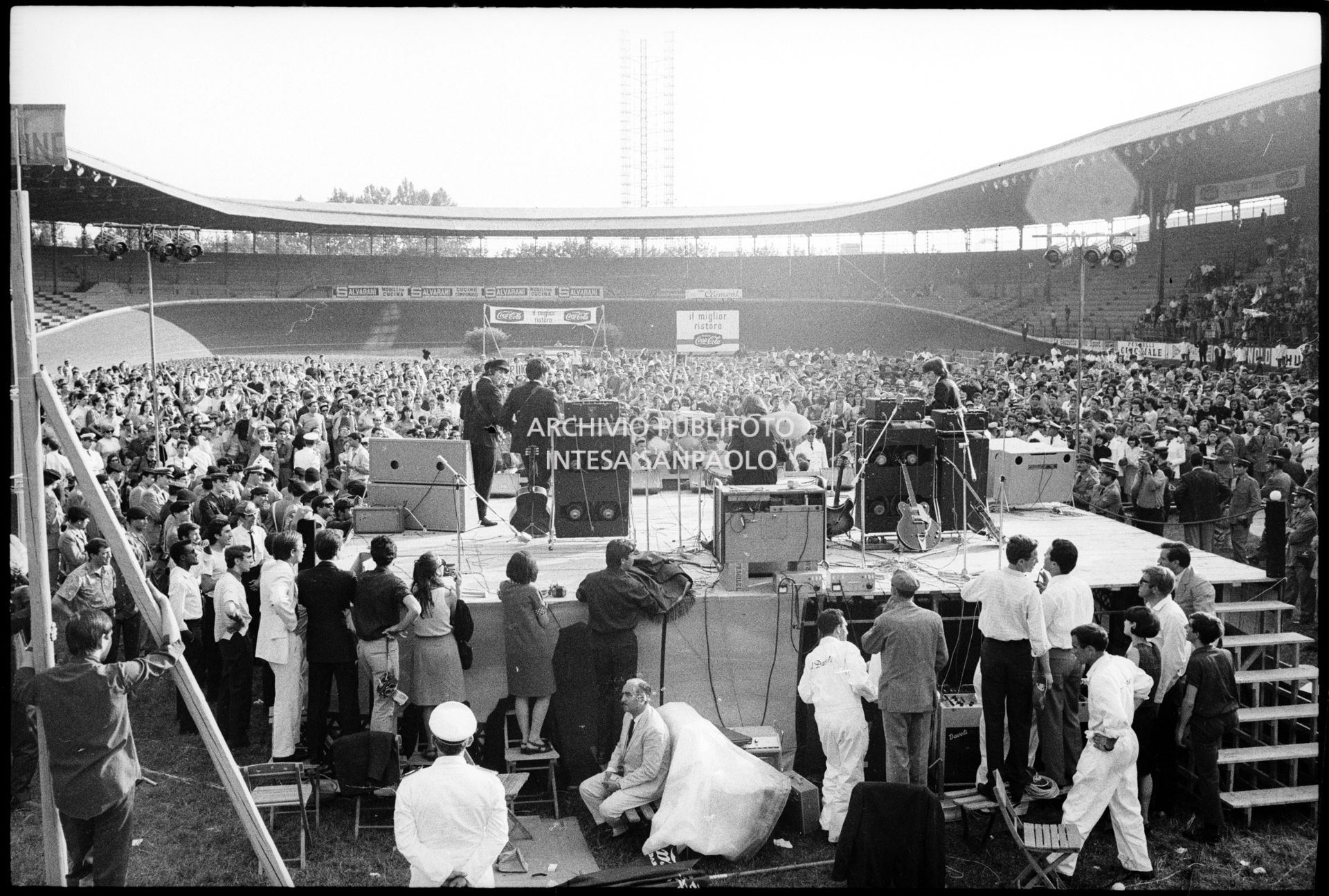 I Beatles in concerto al Vigorelli di Milano