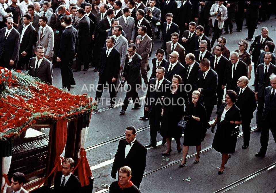 Funerale a Roma del segretario del Partito Comunista Italiano, Palmiro Togliatti, morto il 21 agosto a Jalta in Crimea