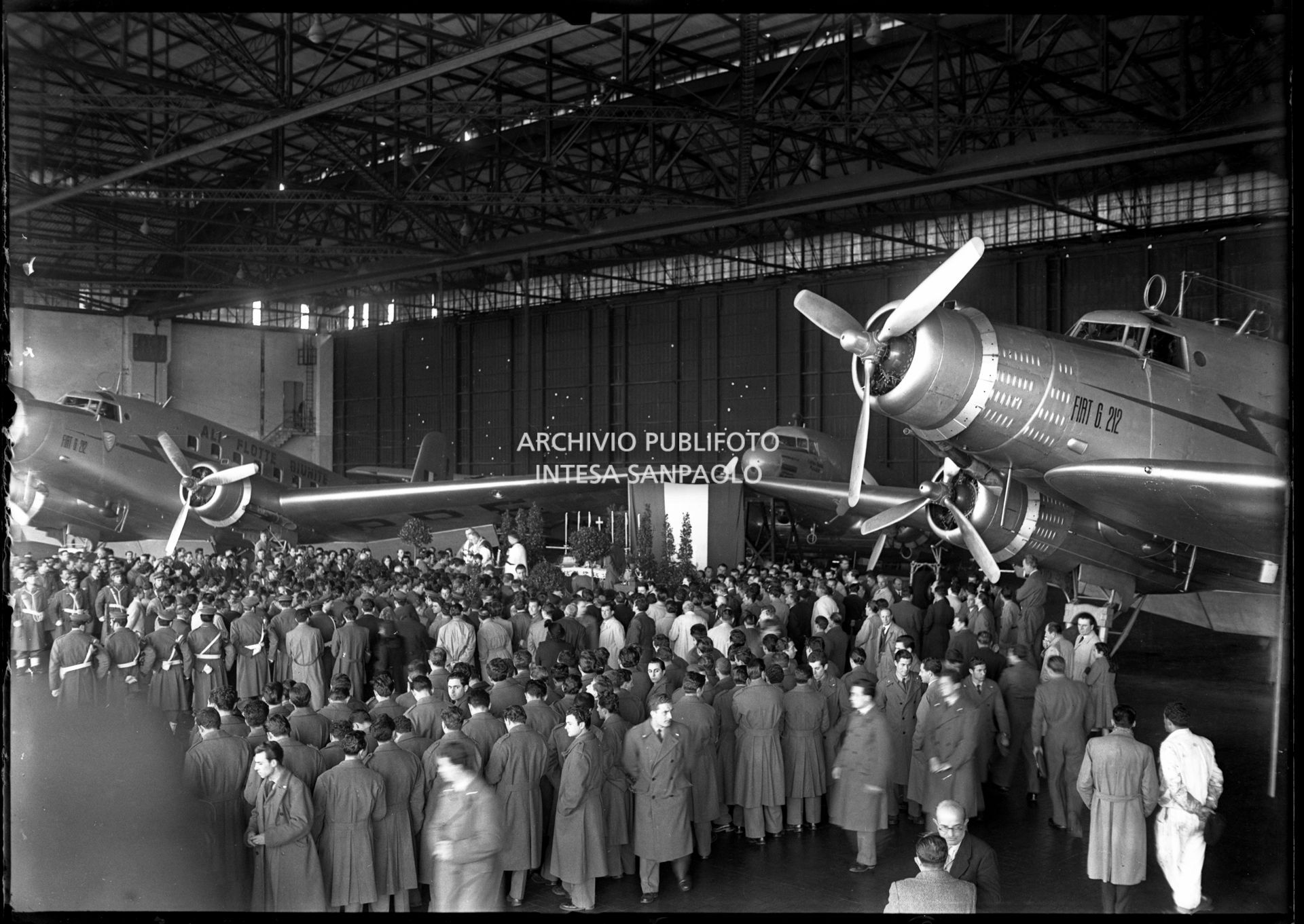 Messa al campo a Linate per la Festa dell'aeronautica