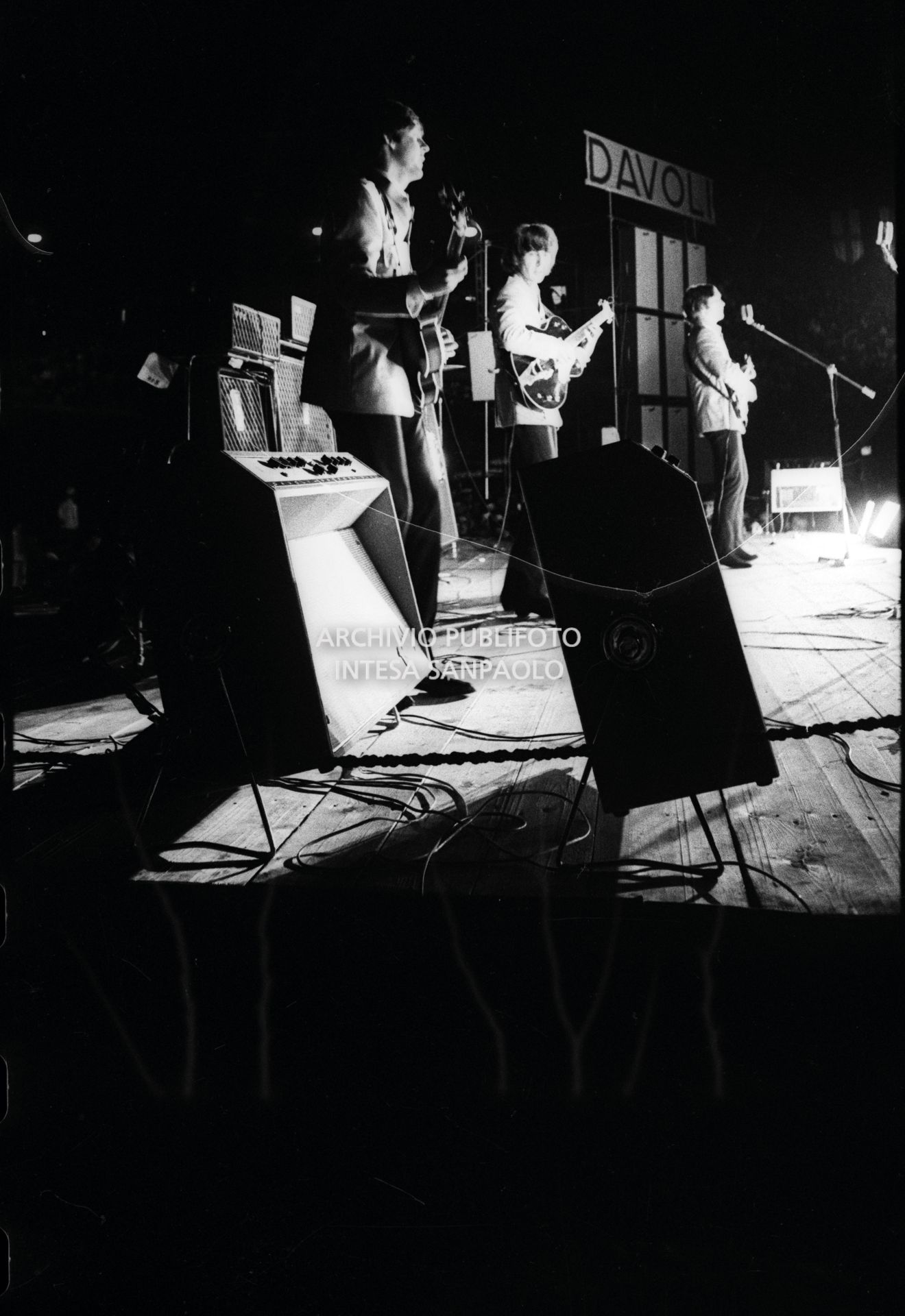 I Beatles si esibiscono nel concerto serale al Vigorelli di Milano