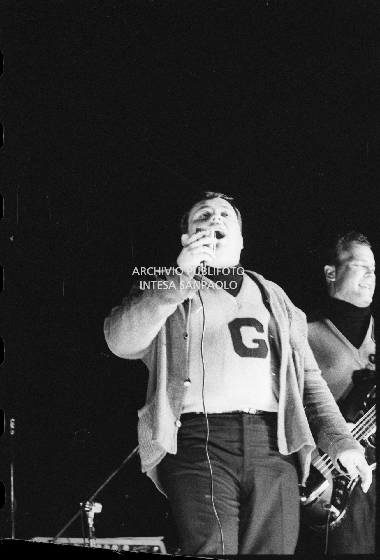 Guidone e i suoi amici sul palco del Vigorelli di Milano tra i supporter che aprirono i concerti dei Beatles