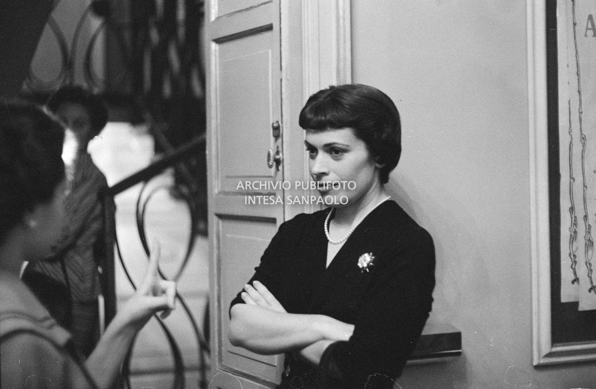 Franca Valeri al Teatro alla Scala in occasione delle prove dell'opera "Anna Bolena"