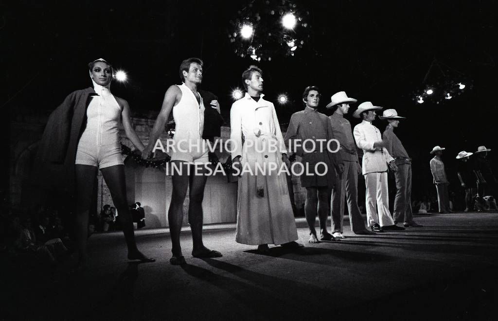 Un momento della sfilata Moda Mare 1968 a Capri