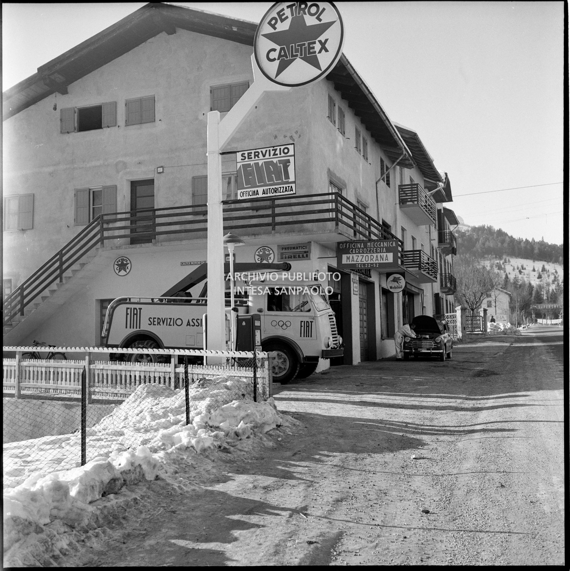 Officina autorizzata Servizio Fiat per fornire assistenza nei giorni dei VII Giochi olimpici invernali di Cortina d'Ampezzo