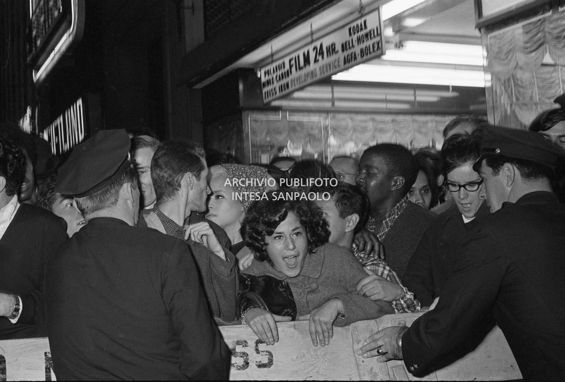 Prima del film La Bibbia di John Huston a New York