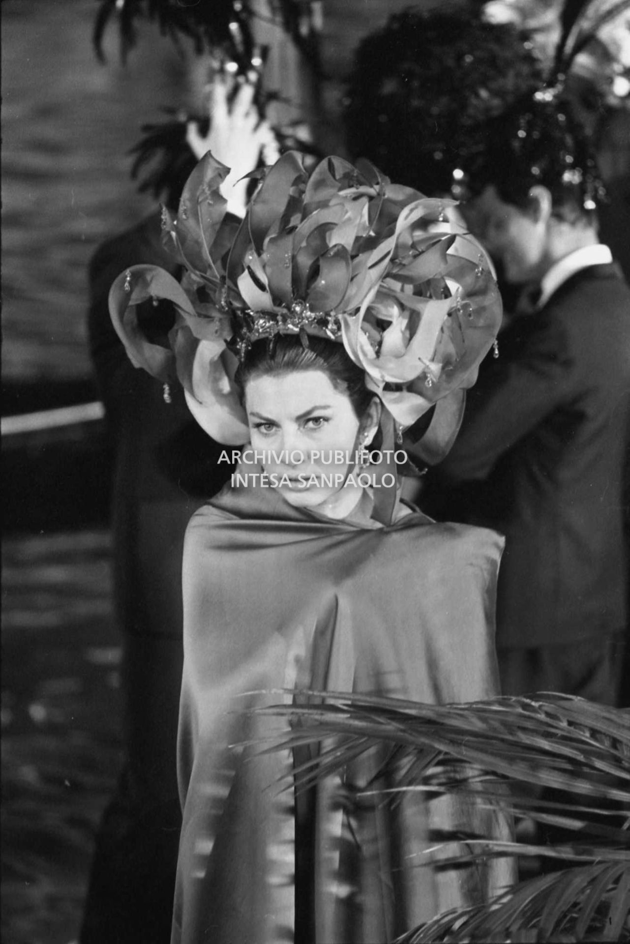 Da Atene la principessa Soraya si è spostata a Venezia per girare alcune scene del film "I tre volti" [...]