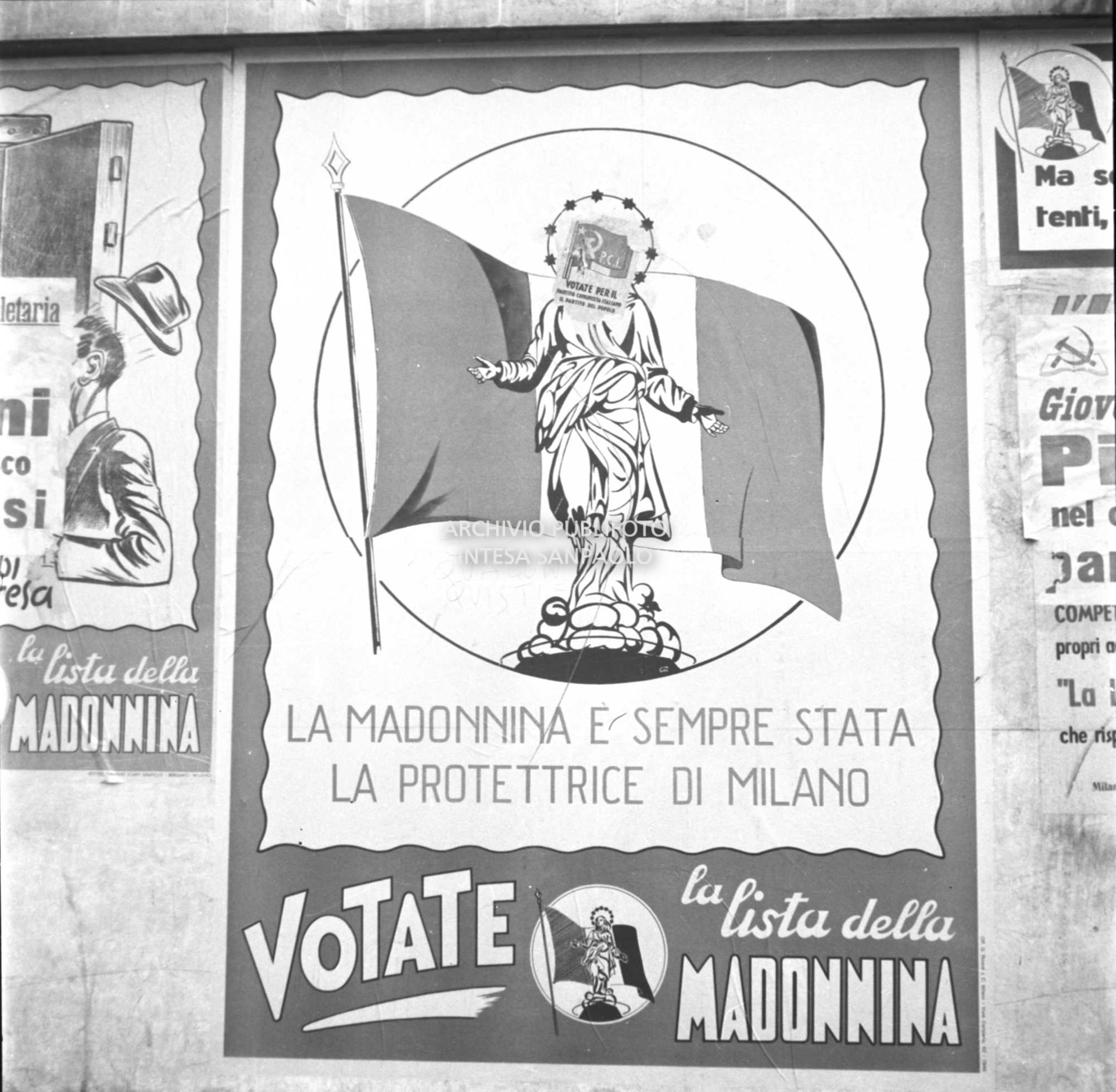 Manifesto di propaganda elettorale, in vista delle imminenti elezioni amministrative a Milano, che invita a votare per la lista della Madonnina, lista del Fronte democratico per la ricostruzione di Milano