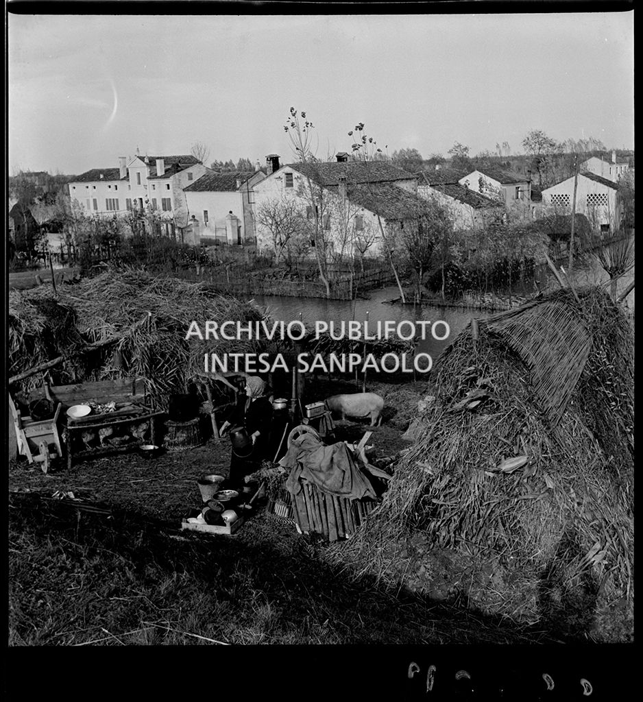 Alluvioni: rive del Po, accampamenti