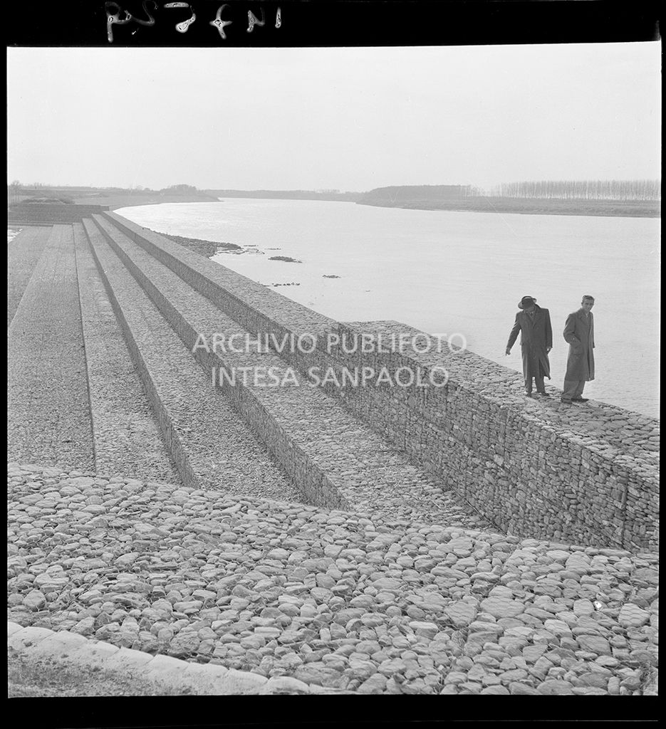 Nuovo argine del Po a Occhiobello<br>147529