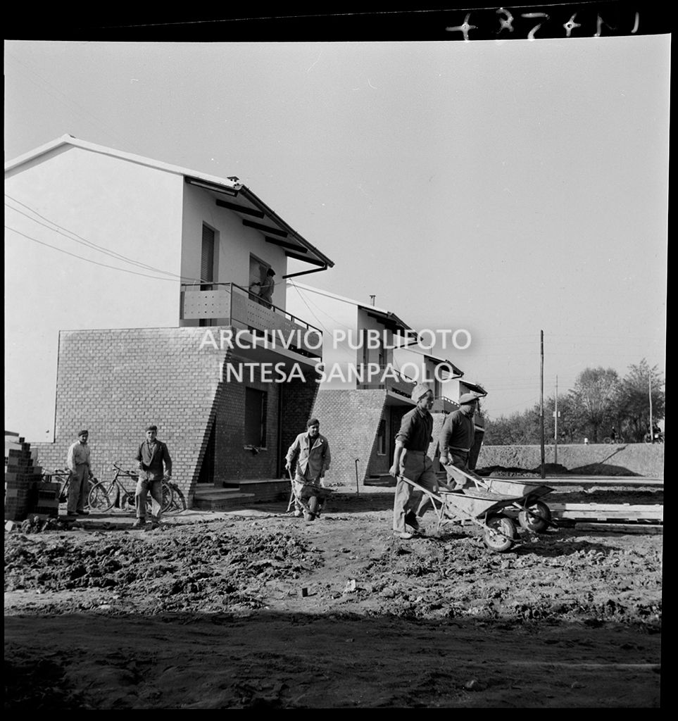 Borgo San Luca, a Bosaro, in costruzione<br>147587