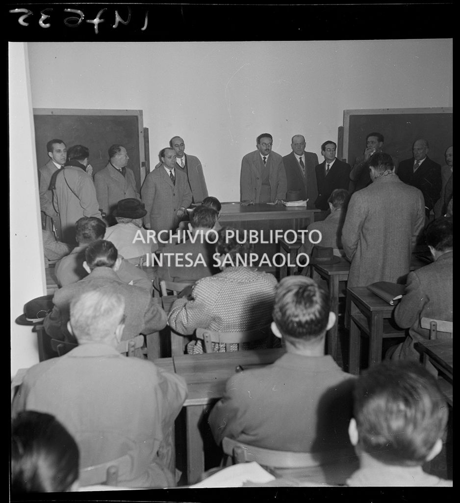 Presentazione del villaggio in costruzione a Rosalina, donato dalla Croce Rossa norvegese e italiana<br>147635