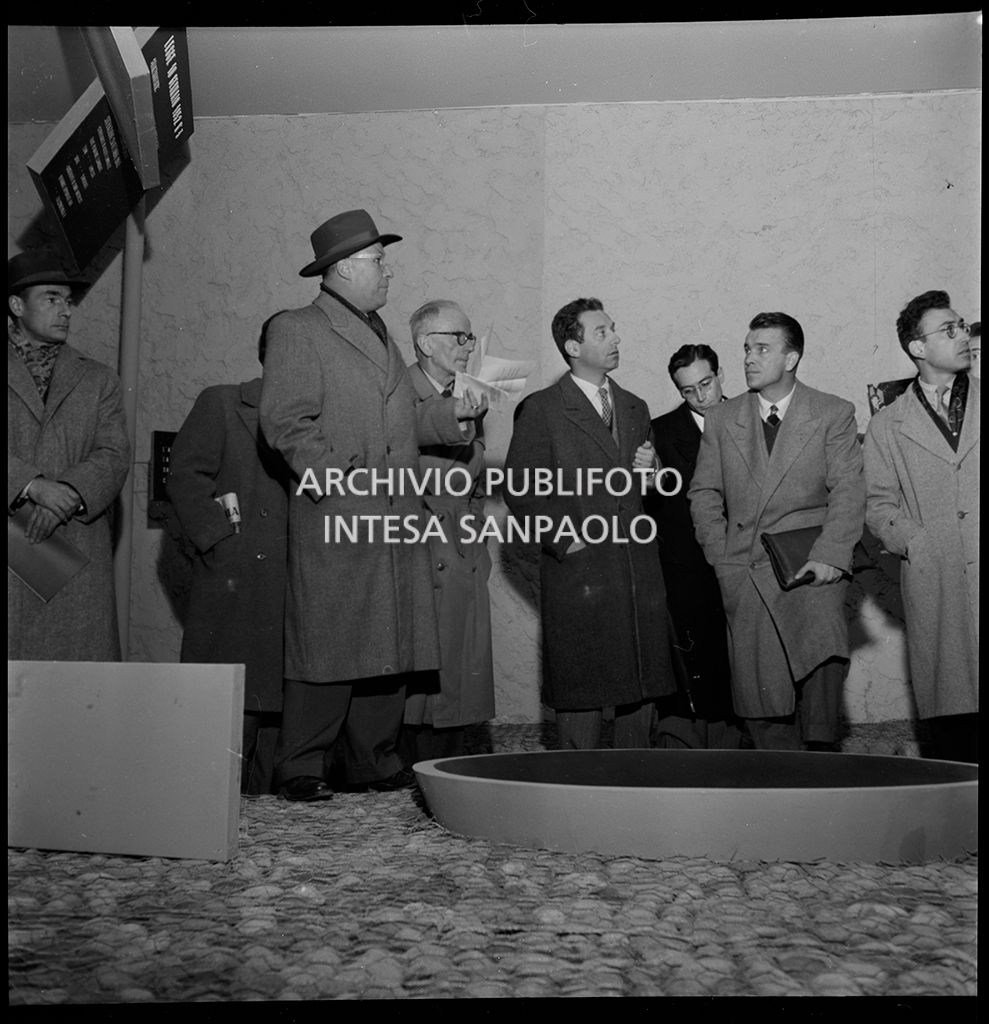 Presentazione del villaggio in costruzione a Rosalina, donato dalla Croce Rossa norvegese e italiana<br>147637