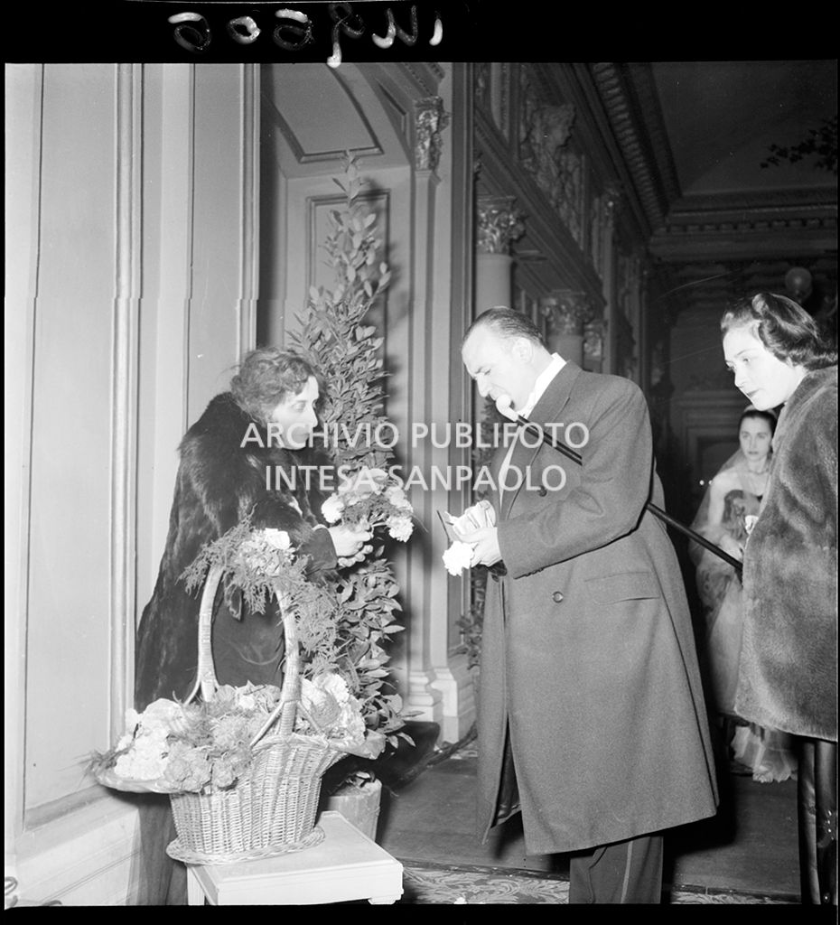 Inaugurazione della stagione lirica 1952-1953 del Teatro alla Scala con l'opera "Macbeth" di Giuseppe Verdi diretta da Victor de Sabata, con la regia di Carl Ebert