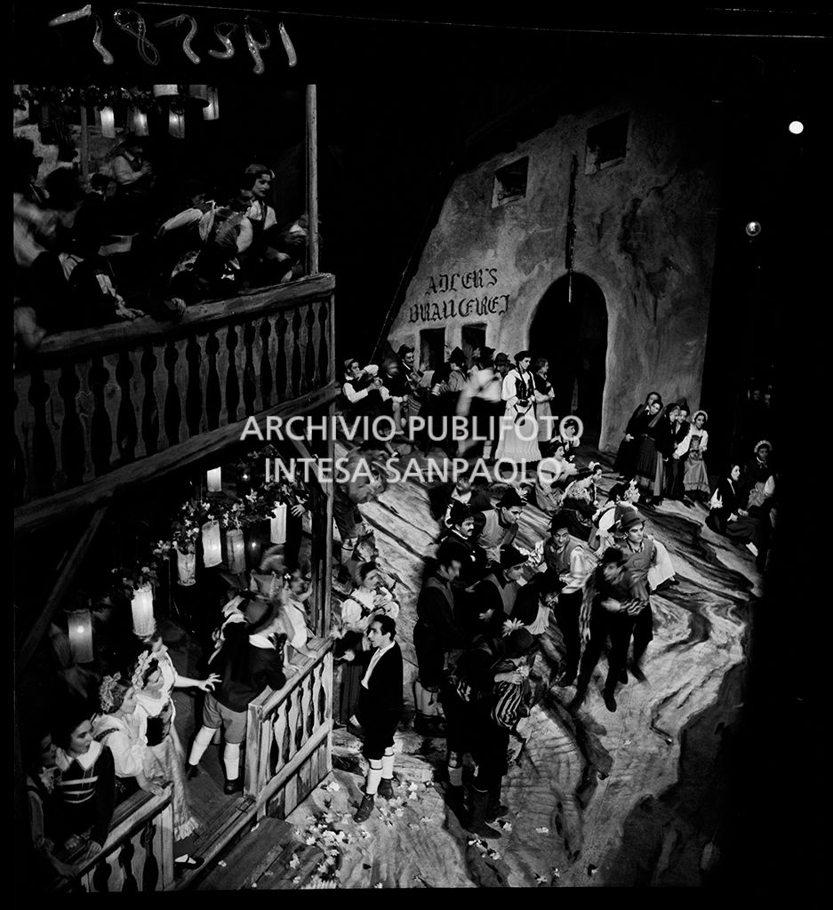 Inaugurazione della stagione lirica 1953-1954 del Teatro alla Scala con l'opera "La Wally", di Alfredo Catalani, diretta da Carlo Maria Giulini, con la regia di Tatiana Pavlova