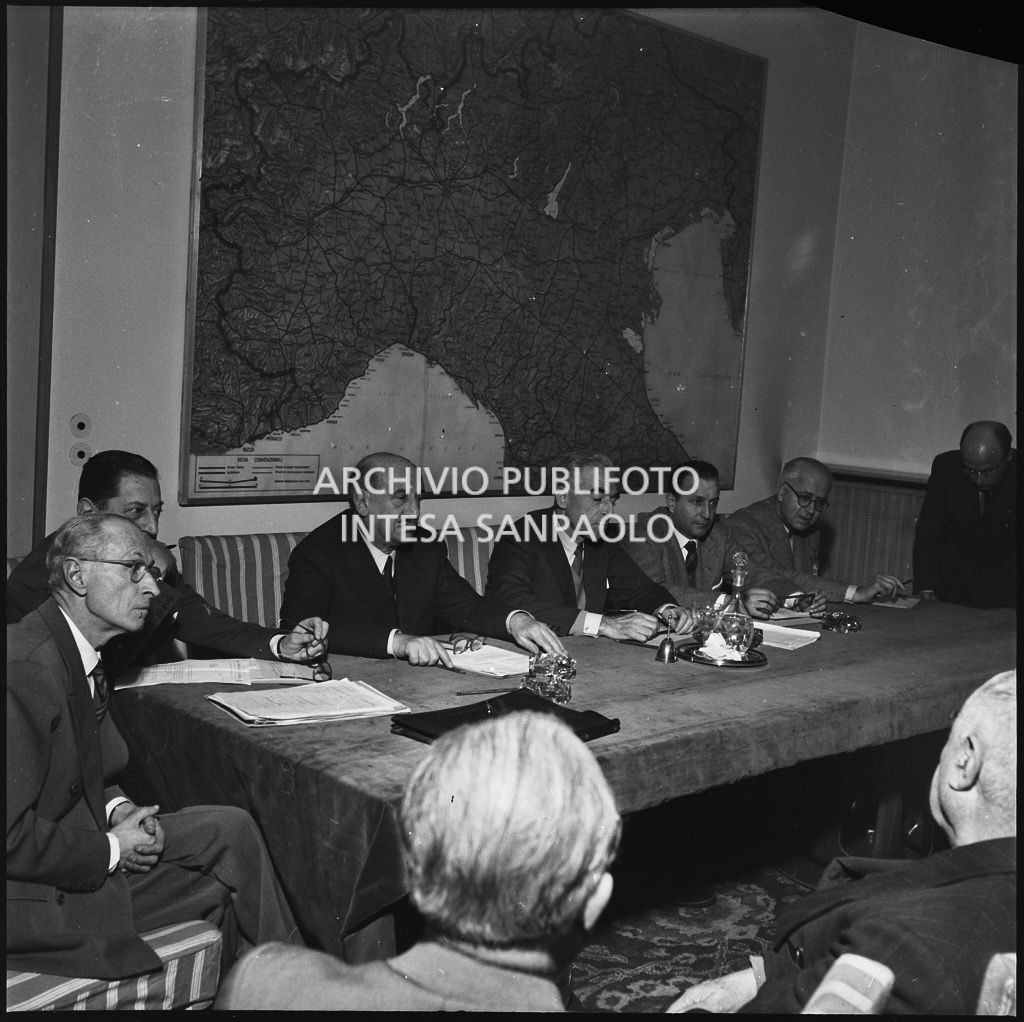 Convegno presso la sede dell'Automobile Club di Milano<br>196033