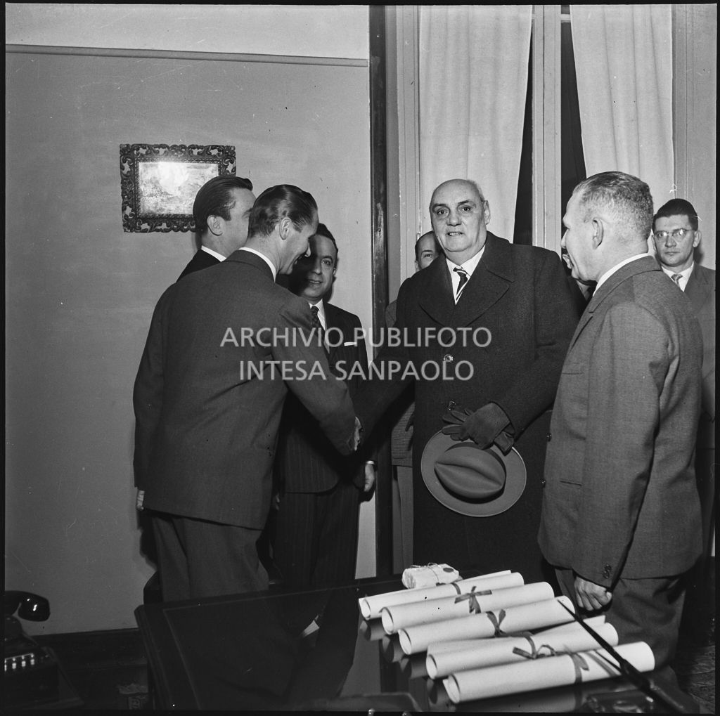 Il prefetto Cappa in visita presso la sede de La Fondiaria<br>196052