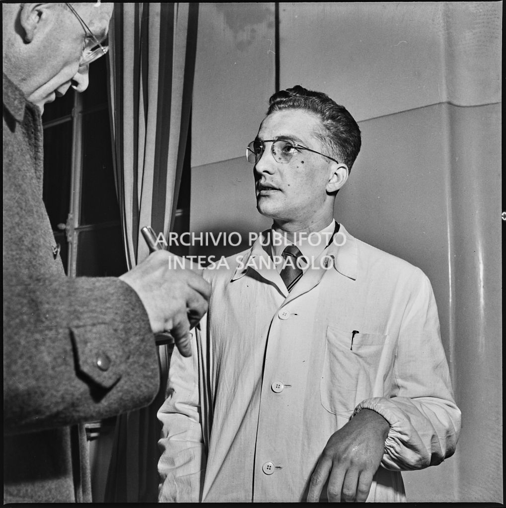 Il dottor Damiano in corsia all'interno dell'Ospedale Maggiore di Milano<br>196062