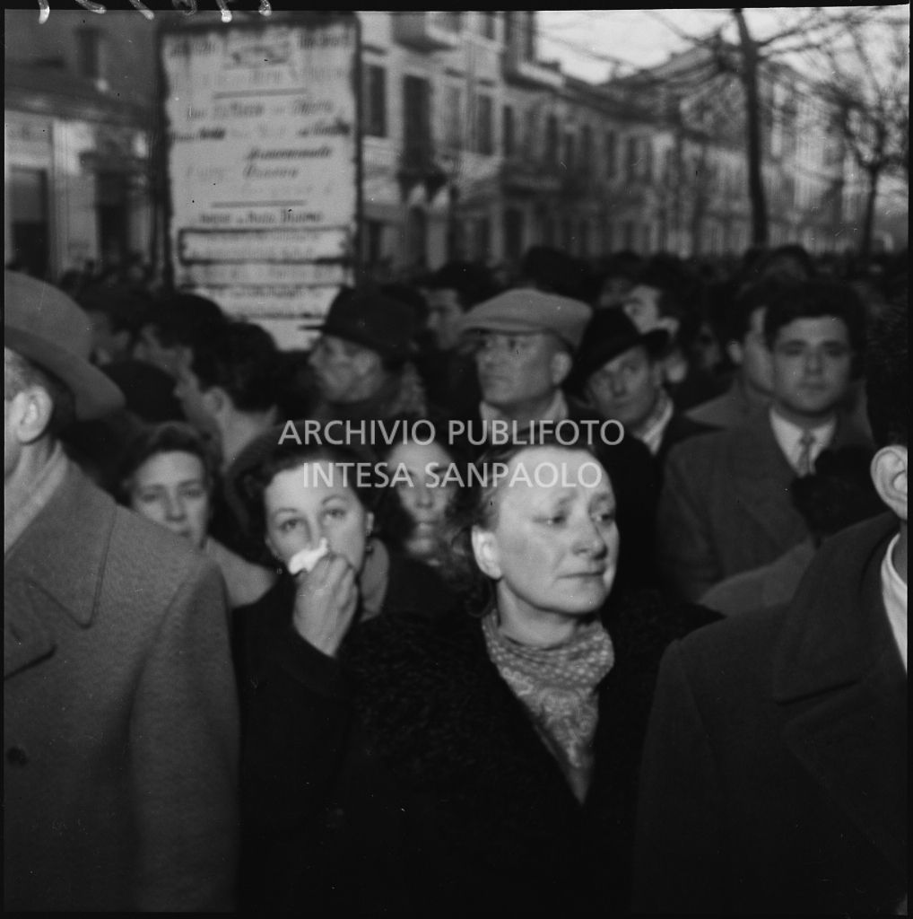 Folla accorsa per accogliere gli ex prigionieri italiani di rientro dall'Unione Sovietica<br>196539
